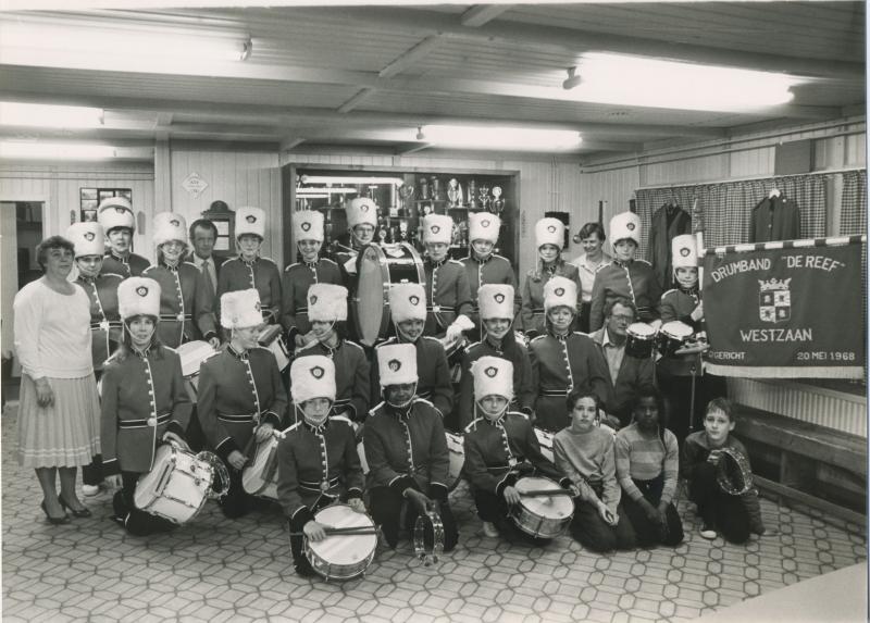 15 jaar bestaan van drumband de Reef 1983